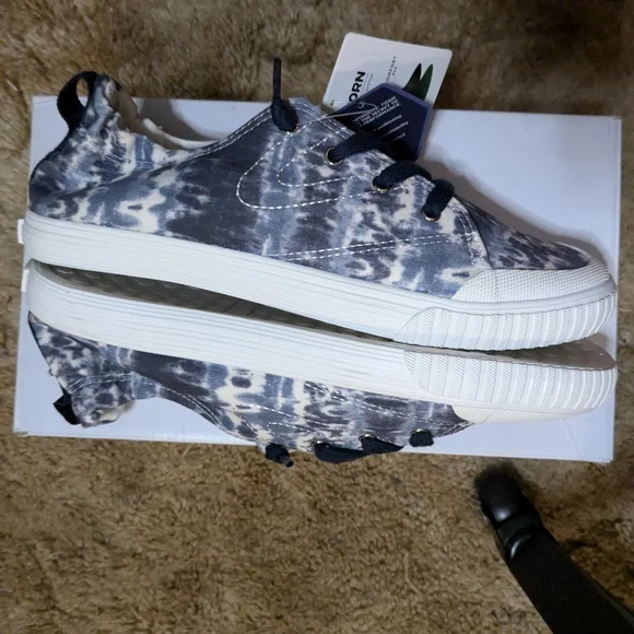 Tretorn 8.5 Meg 2.0 Shibori Navy Tie-dye NWT - Picture 6 of 8